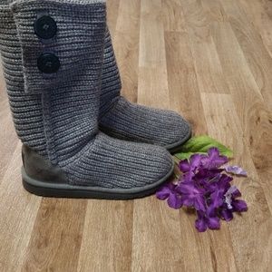 UGG cardy boots size 5 worn only twice